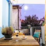 La Casa Di Gio - Bio
